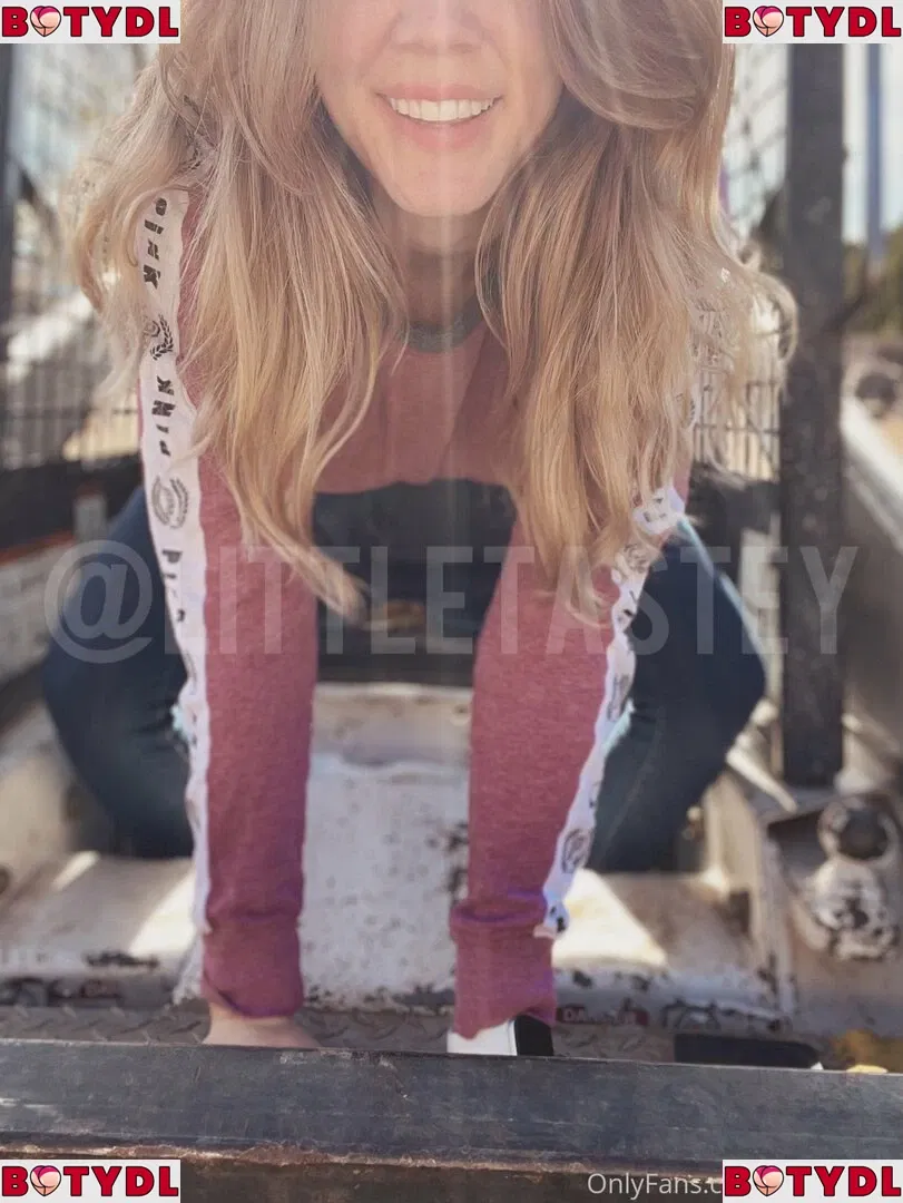littletastey Onlyfans Photo Gallery 