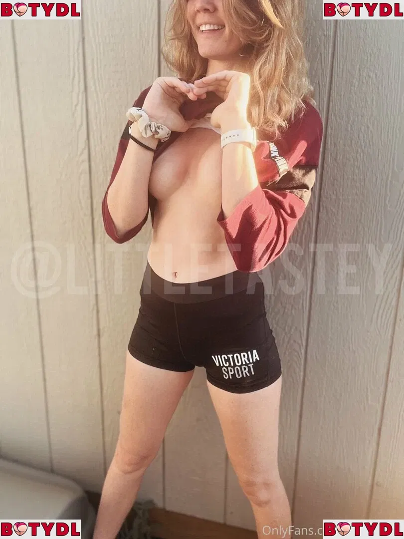 littletastey Onlyfans Photo Gallery 