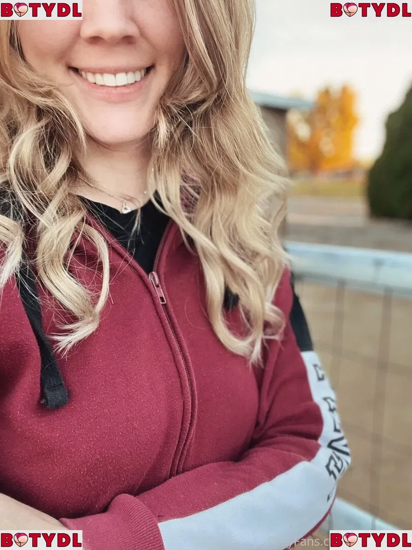 littletastey Onlyfans Photo Gallery 