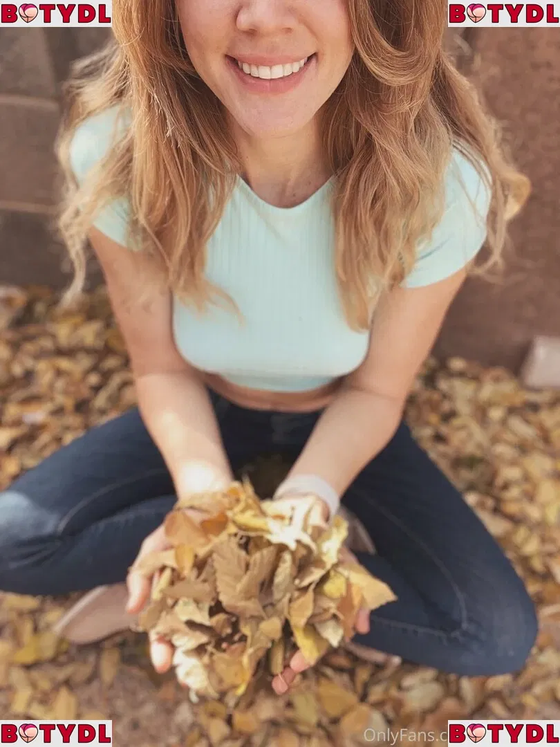 littletastey Onlyfans Photo Gallery 