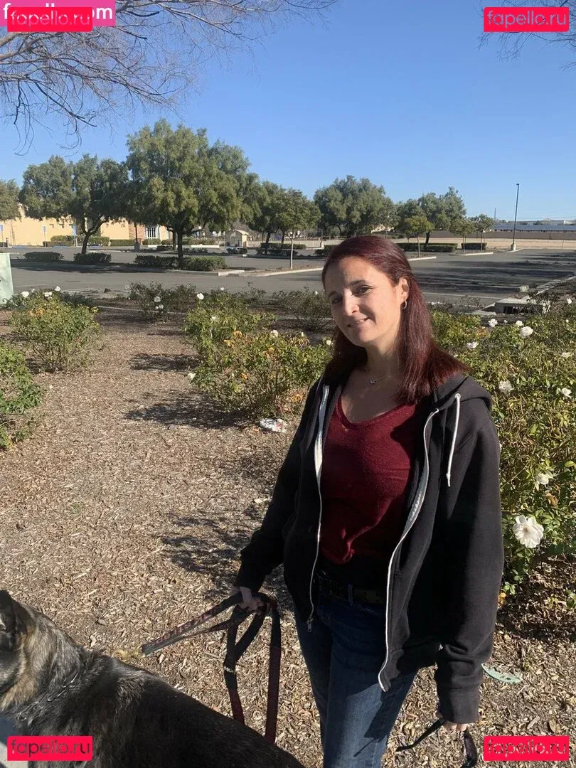 Mrs. Badass Onlyfans Photo Gallery 