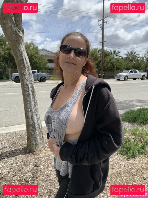 Mrs. Badass Onlyfans Photo Gallery 