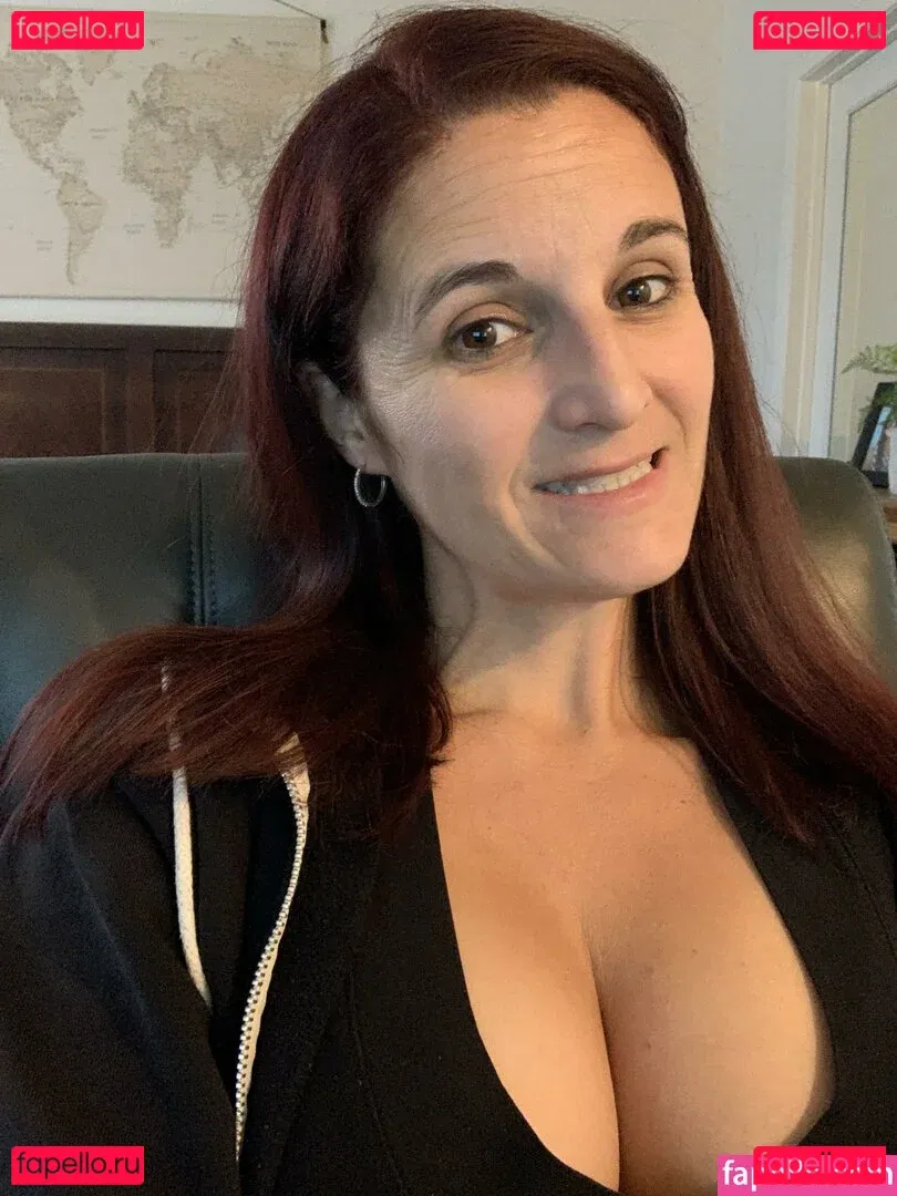 Mrs. Badass Onlyfans Photo Gallery 