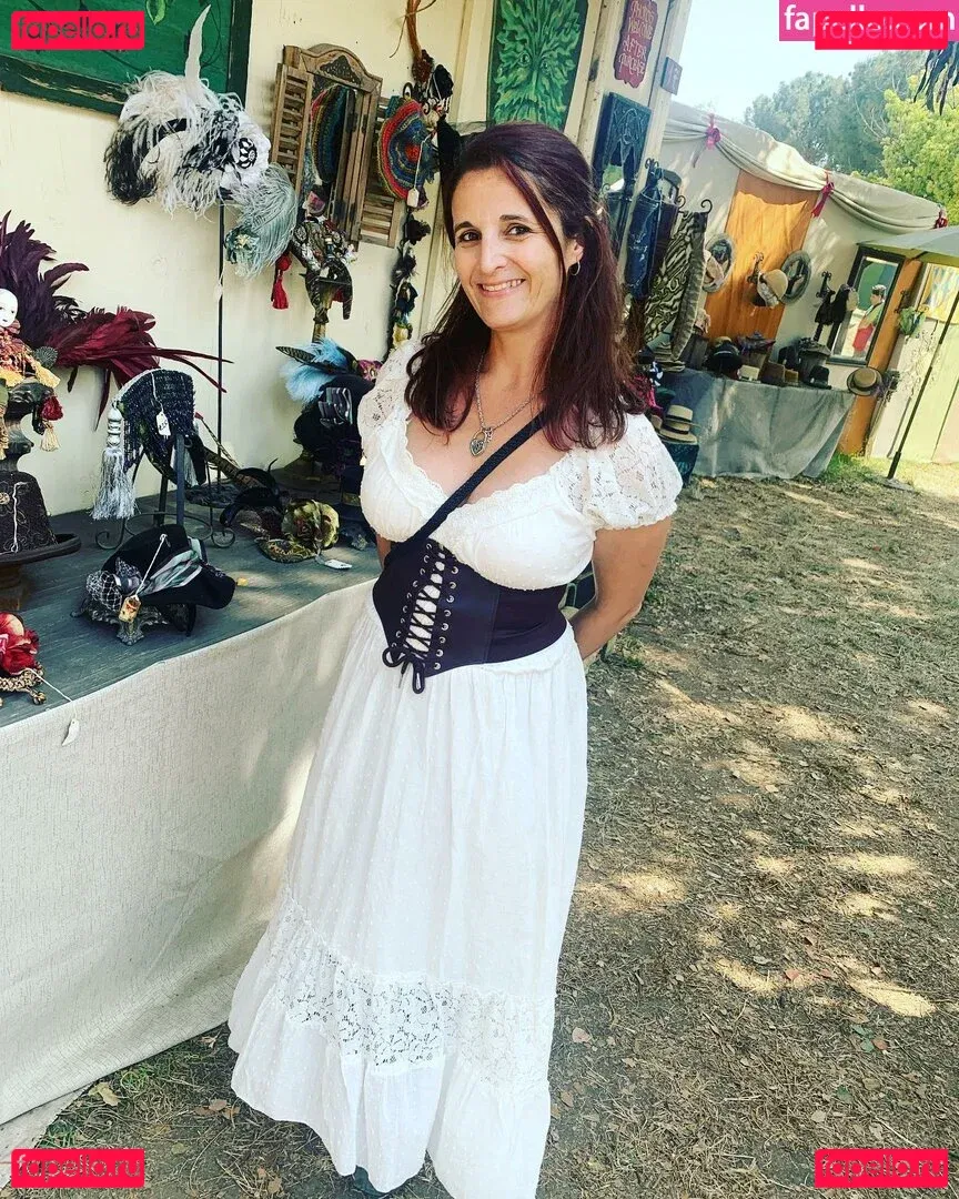 Mrs. Badass Onlyfans Photo Gallery 