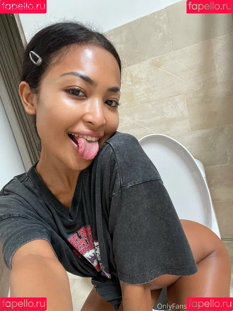 Erzabel Onlyfans Photo Gallery 