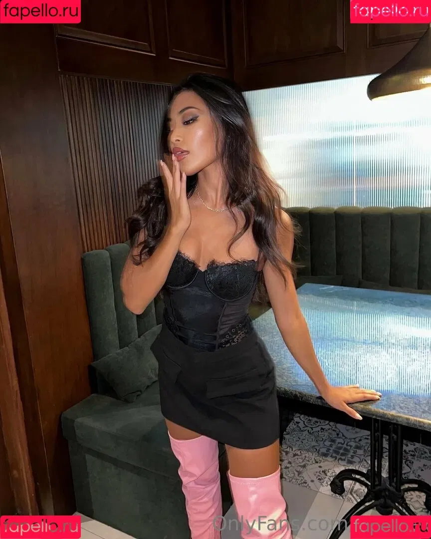 Erzabel Onlyfans Photo Gallery 