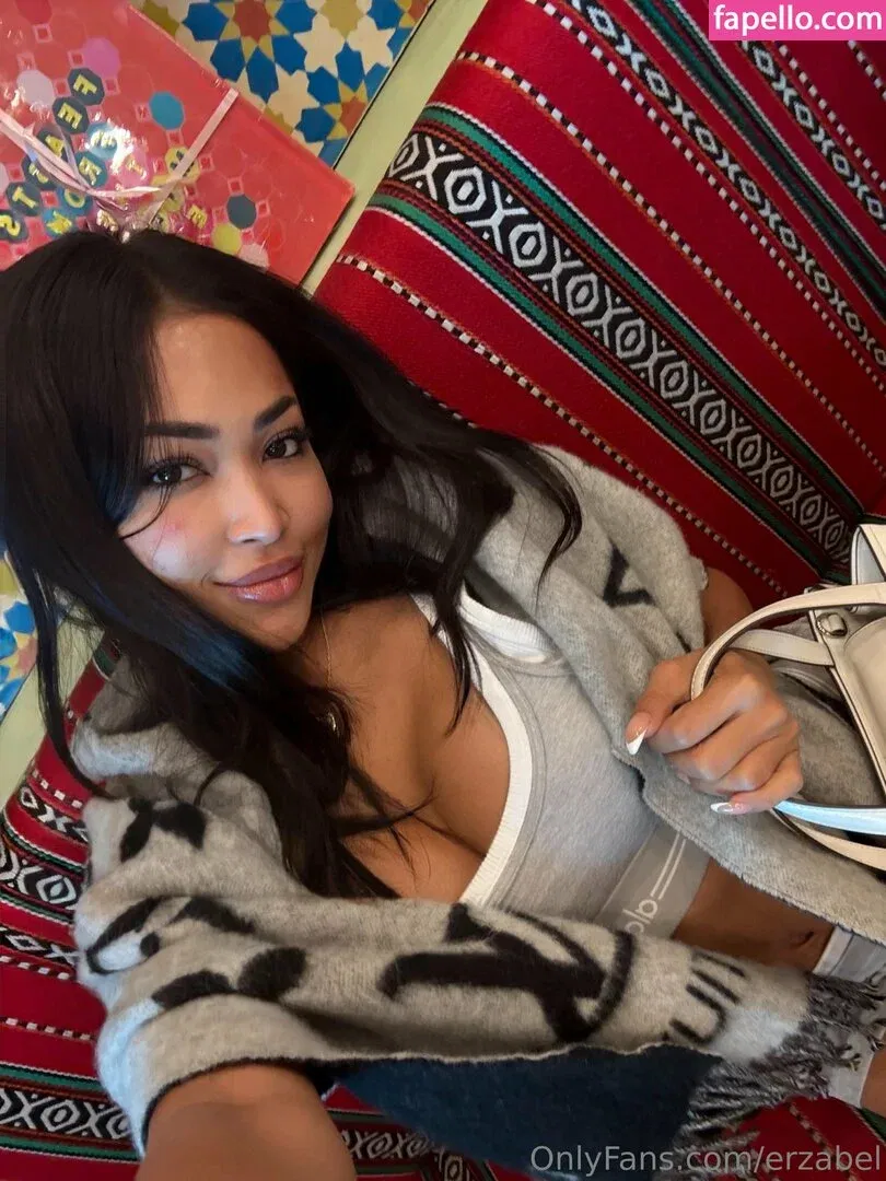 Erzabel Onlyfans Photo Gallery 