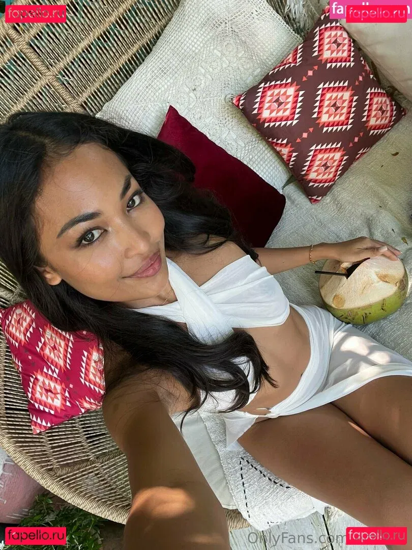 Erzabel Onlyfans Photo Gallery 