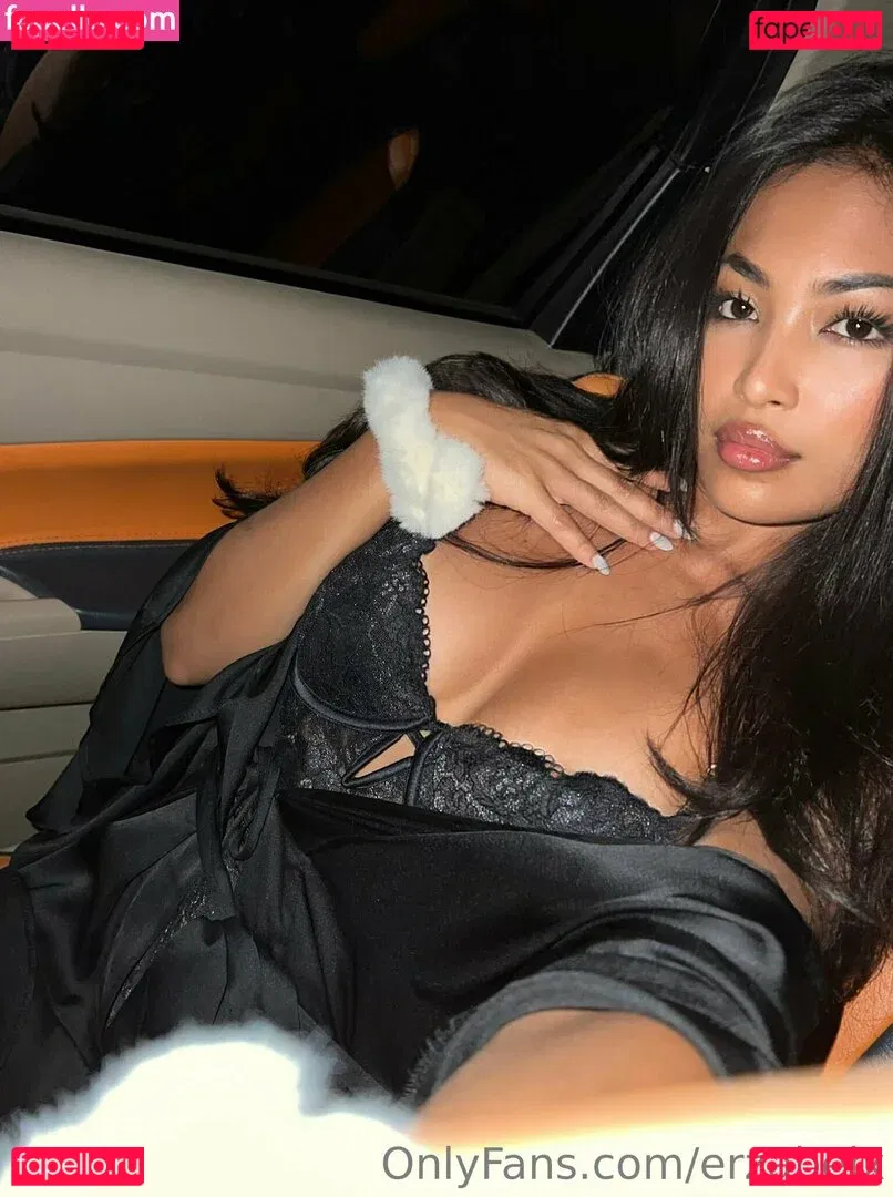 Erzabel Onlyfans Photo Gallery 