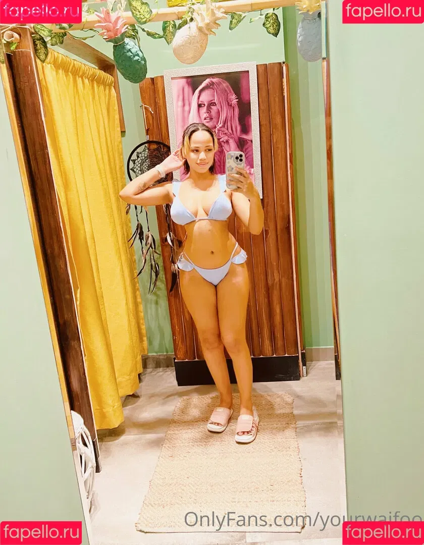 yourwaifoo Onlyfans Photo Gallery 