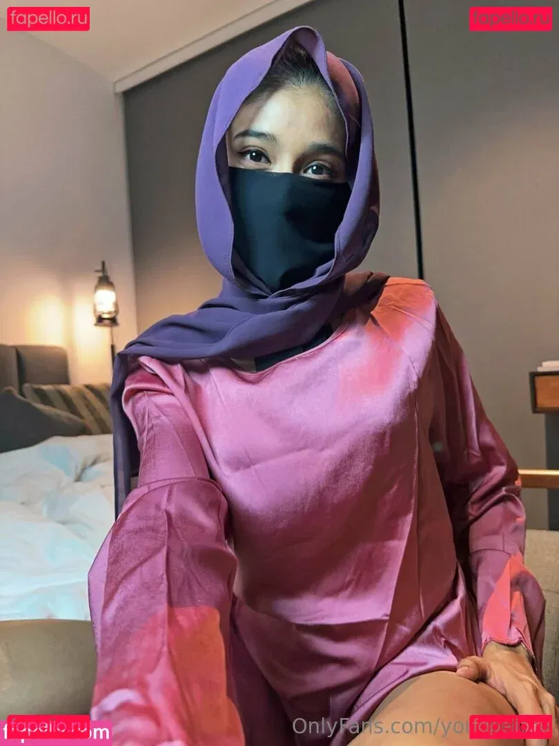 yourwaifoo Onlyfans Photo Gallery 