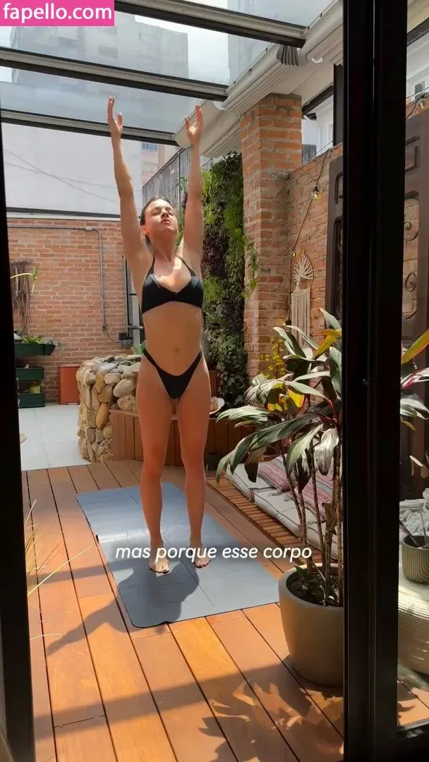 Maddu Magalhães Onlyfans Photo Gallery 