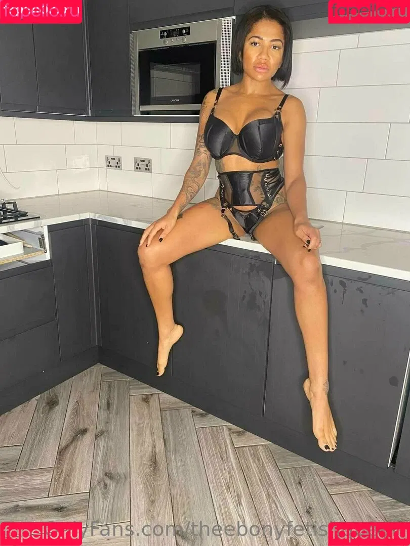 theebonyfetishqueen Onlyfans Photo Gallery 