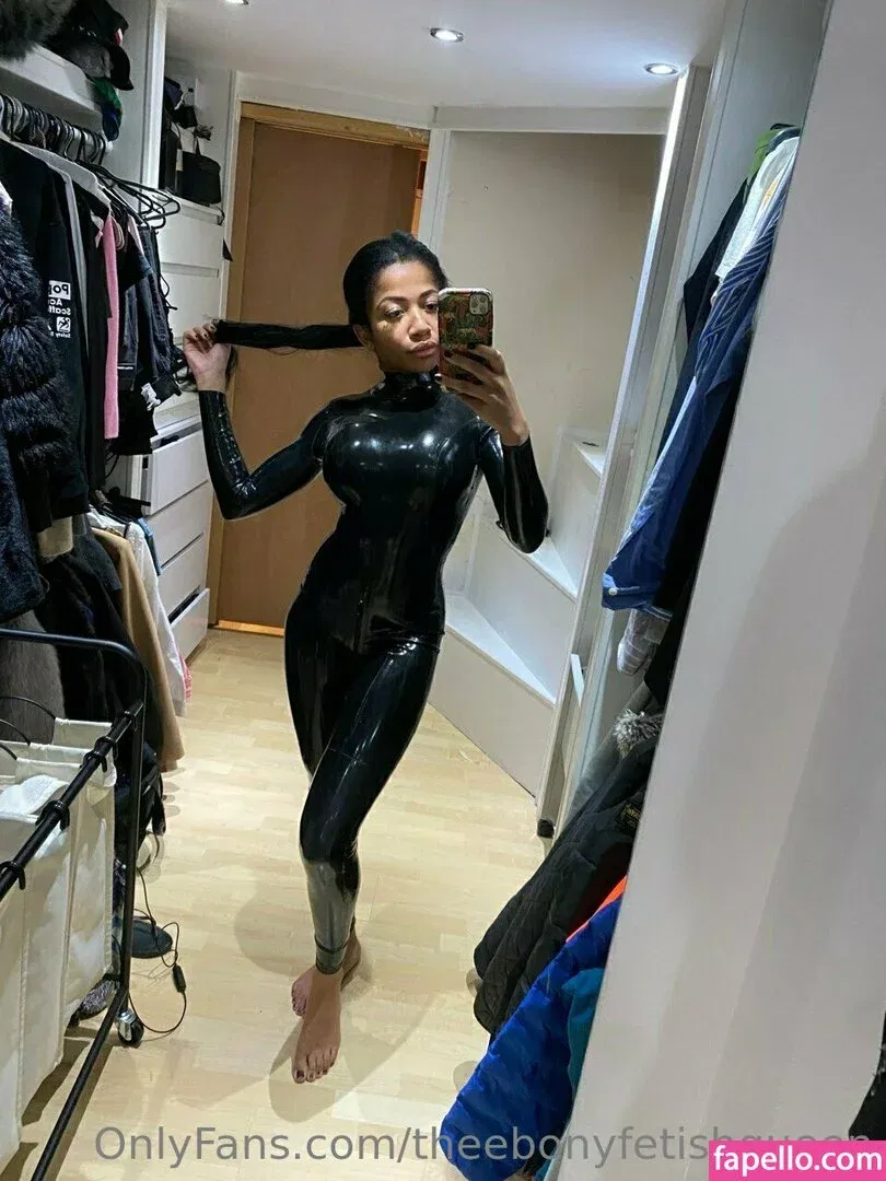 theebonyfetishqueen Onlyfans Photo Gallery 