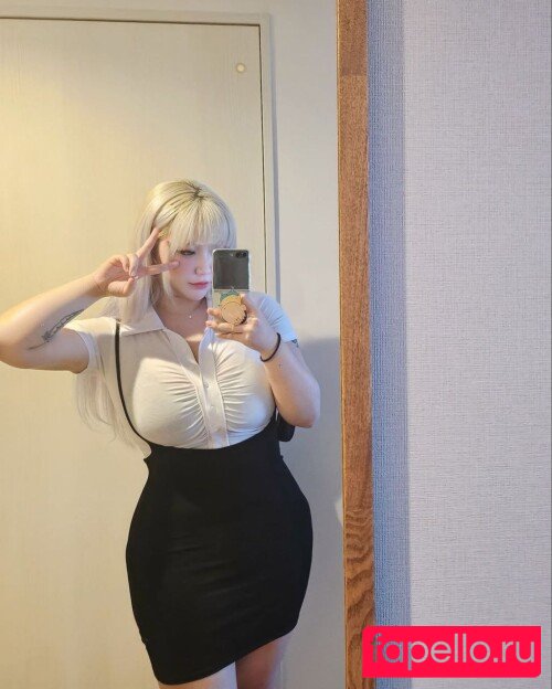 e_chi_h Nude Onlyfans Photo 9