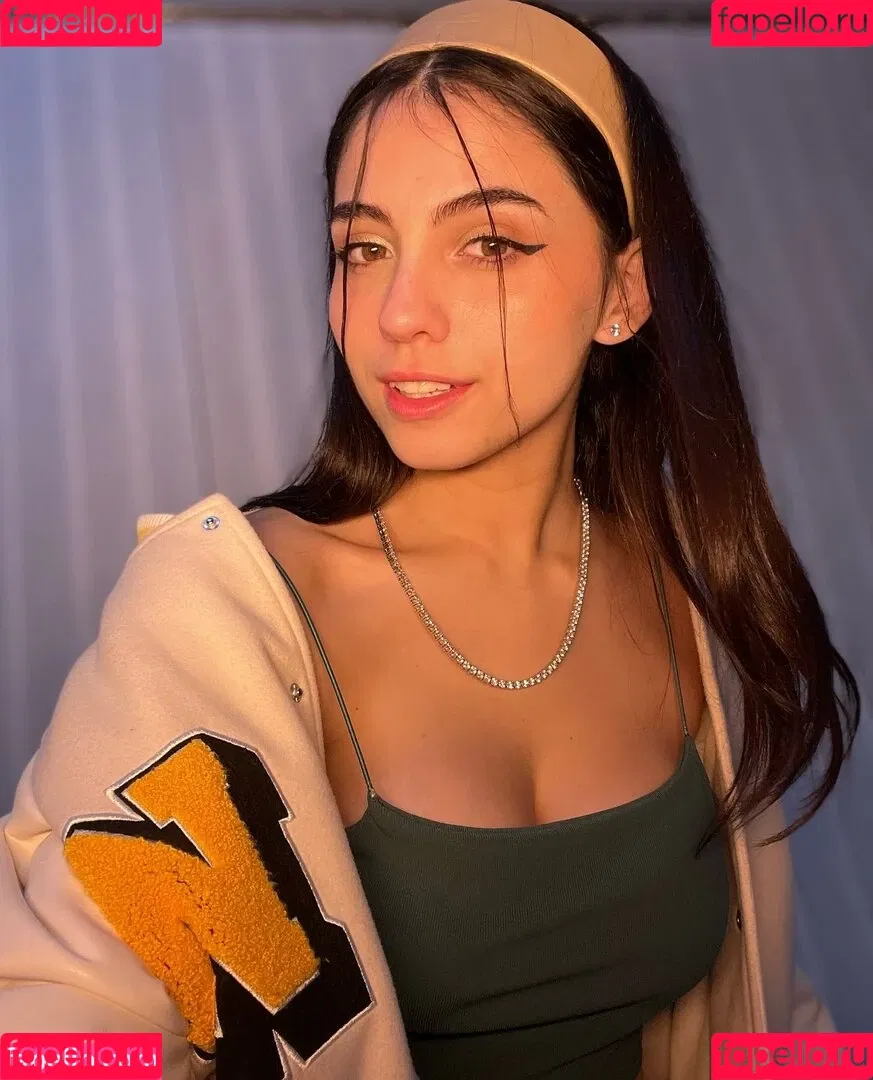 iaaras2 Onlyfans Photo Gallery 