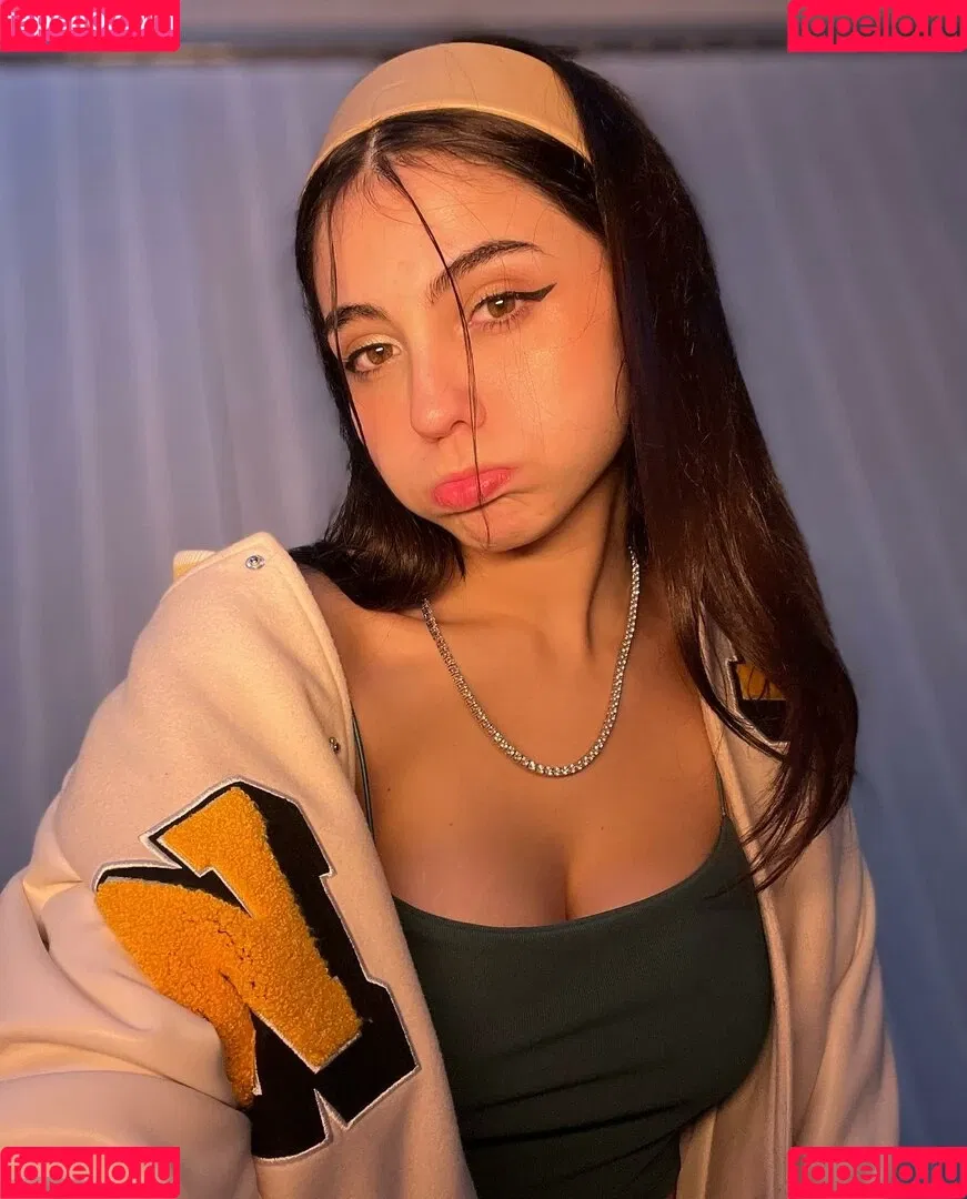 iaaras2 Onlyfans Photo Gallery 