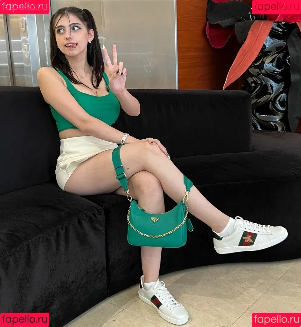 iaaras2 Onlyfans Photo Gallery 