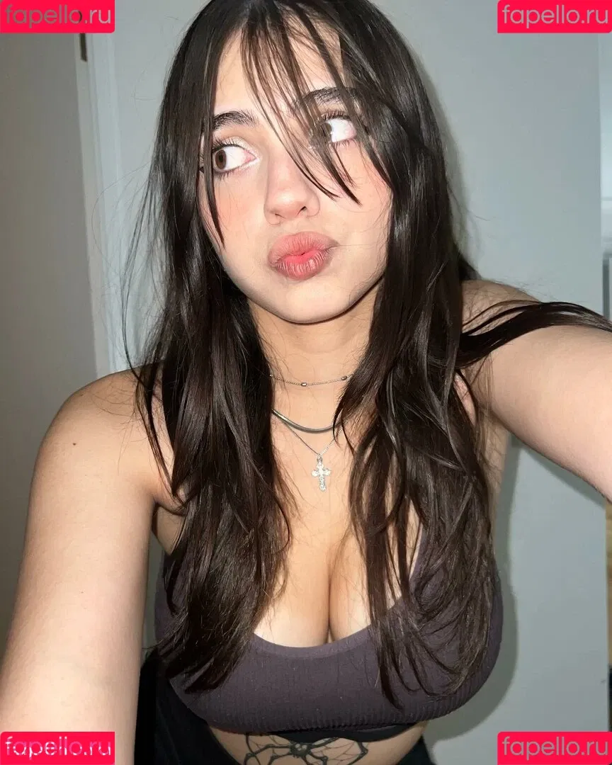 iaaras2 Onlyfans Photo Gallery 