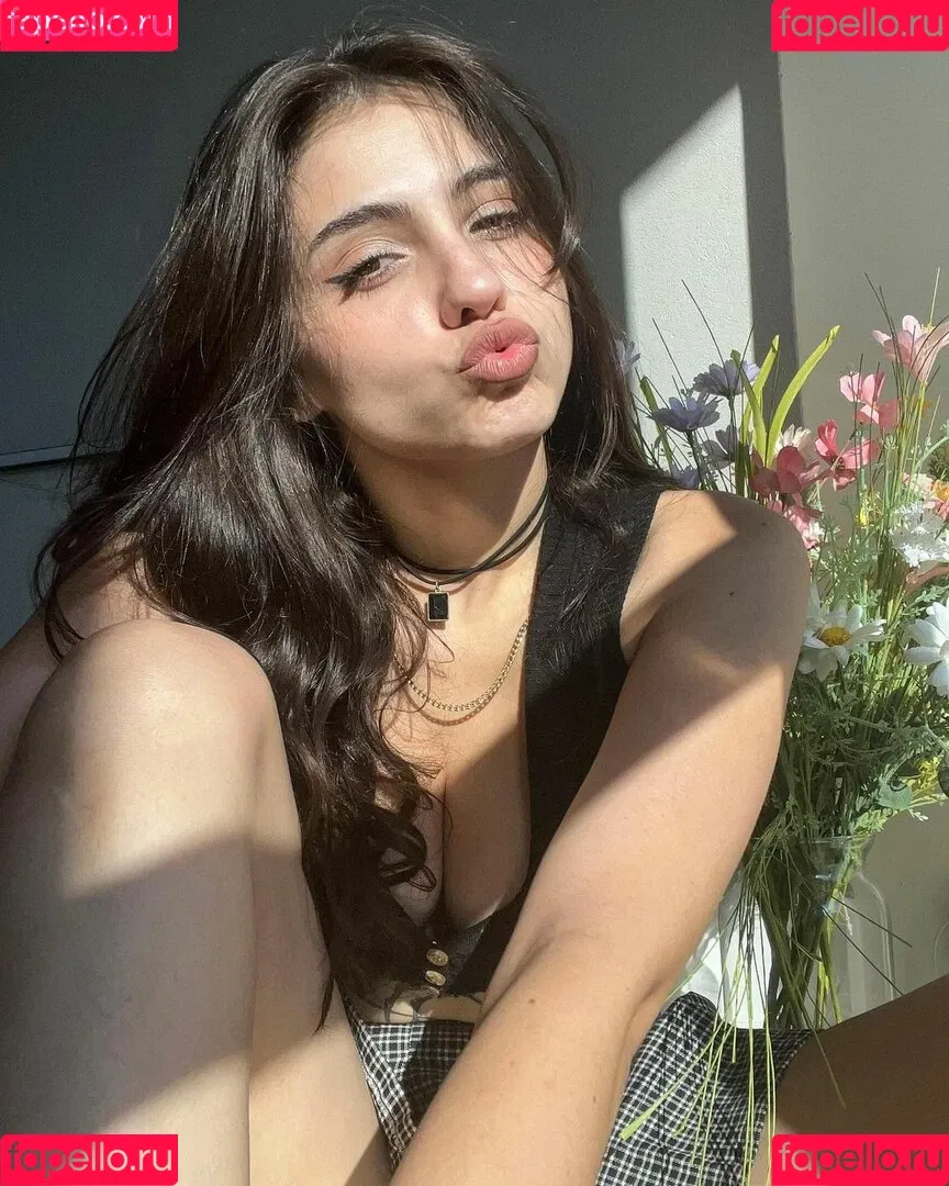 iaaras2 Onlyfans Photo Gallery 