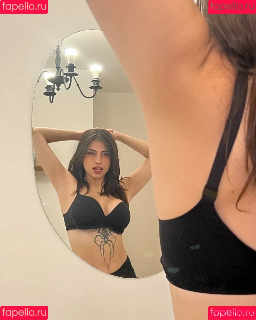 iaaras2 Onlyfans Photo Gallery 