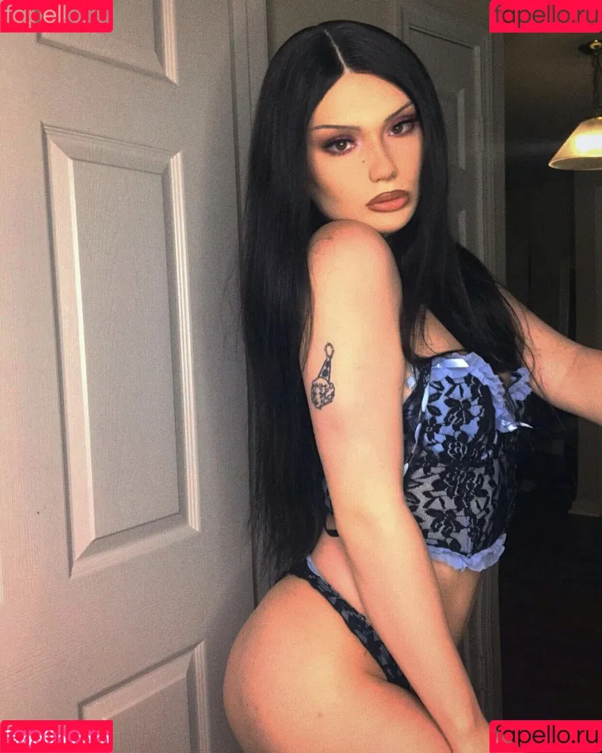 Xena.Divine Onlyfans Photo Gallery 
