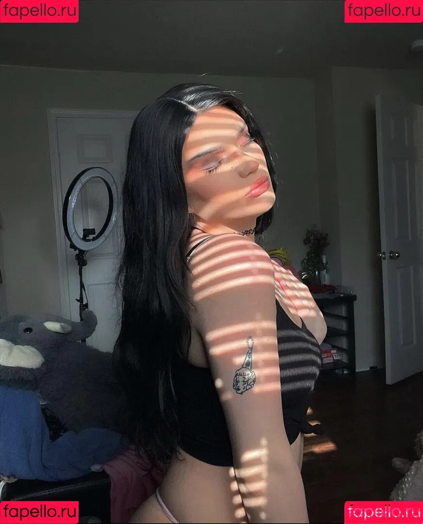 Xena.Divine Onlyfans Photo Gallery 