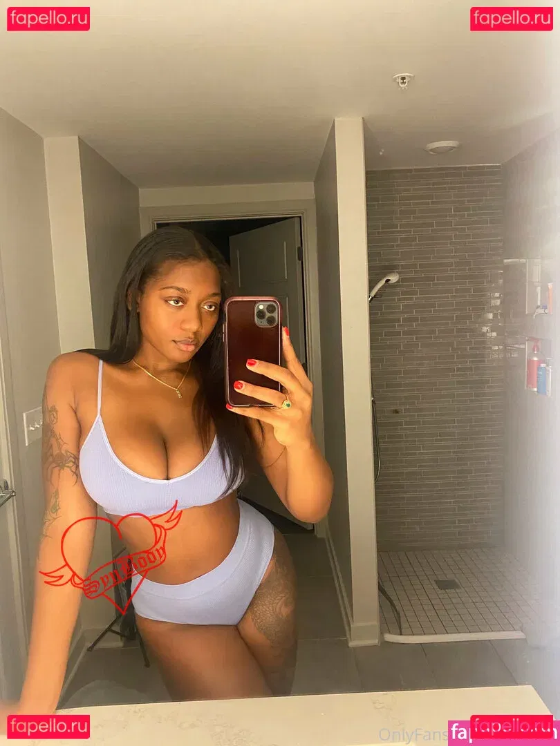 rajasyn Onlyfans Photo Gallery 