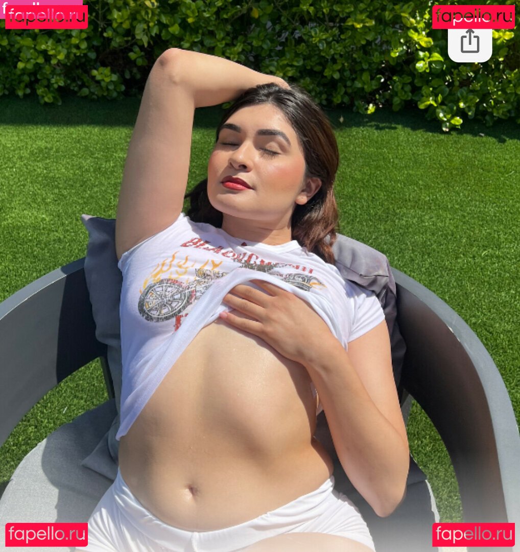 karinamasfina Nude Onlyfans Photo 28