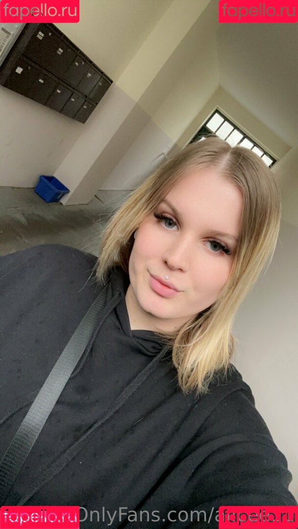 alicee11 Onlyfans Photo Gallery 