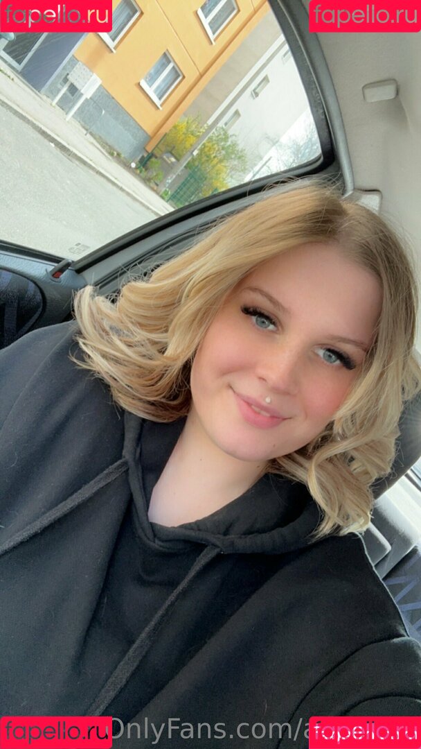 alicee11 Onlyfans Photo Gallery 