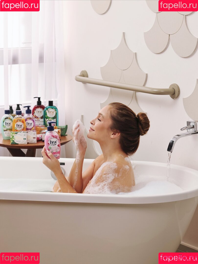 Carla Diaz Onlyfans Photo Gallery 