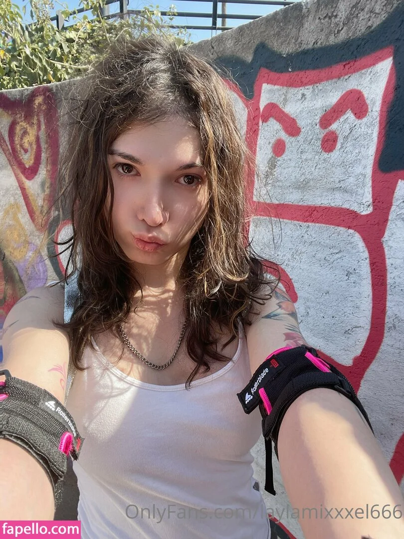 laylamixxxel666 Onlyfans Photo Gallery 