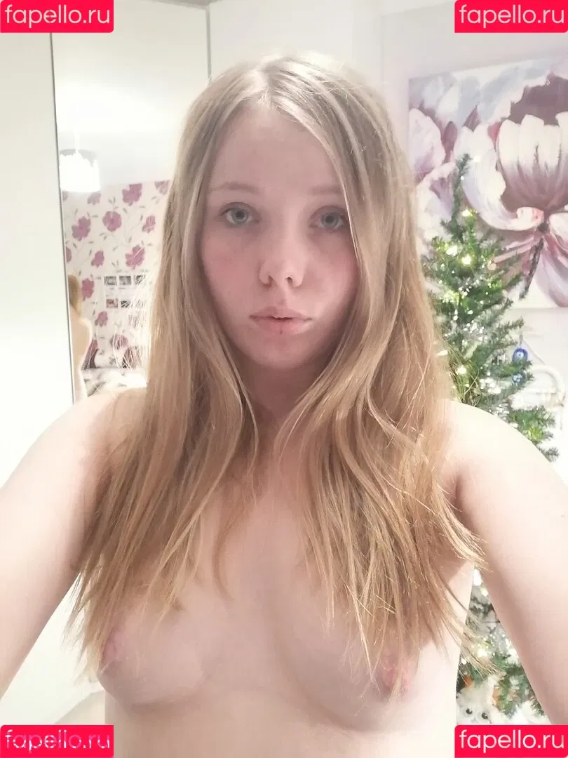 justanuptowngirl Onlyfans Photo Gallery 