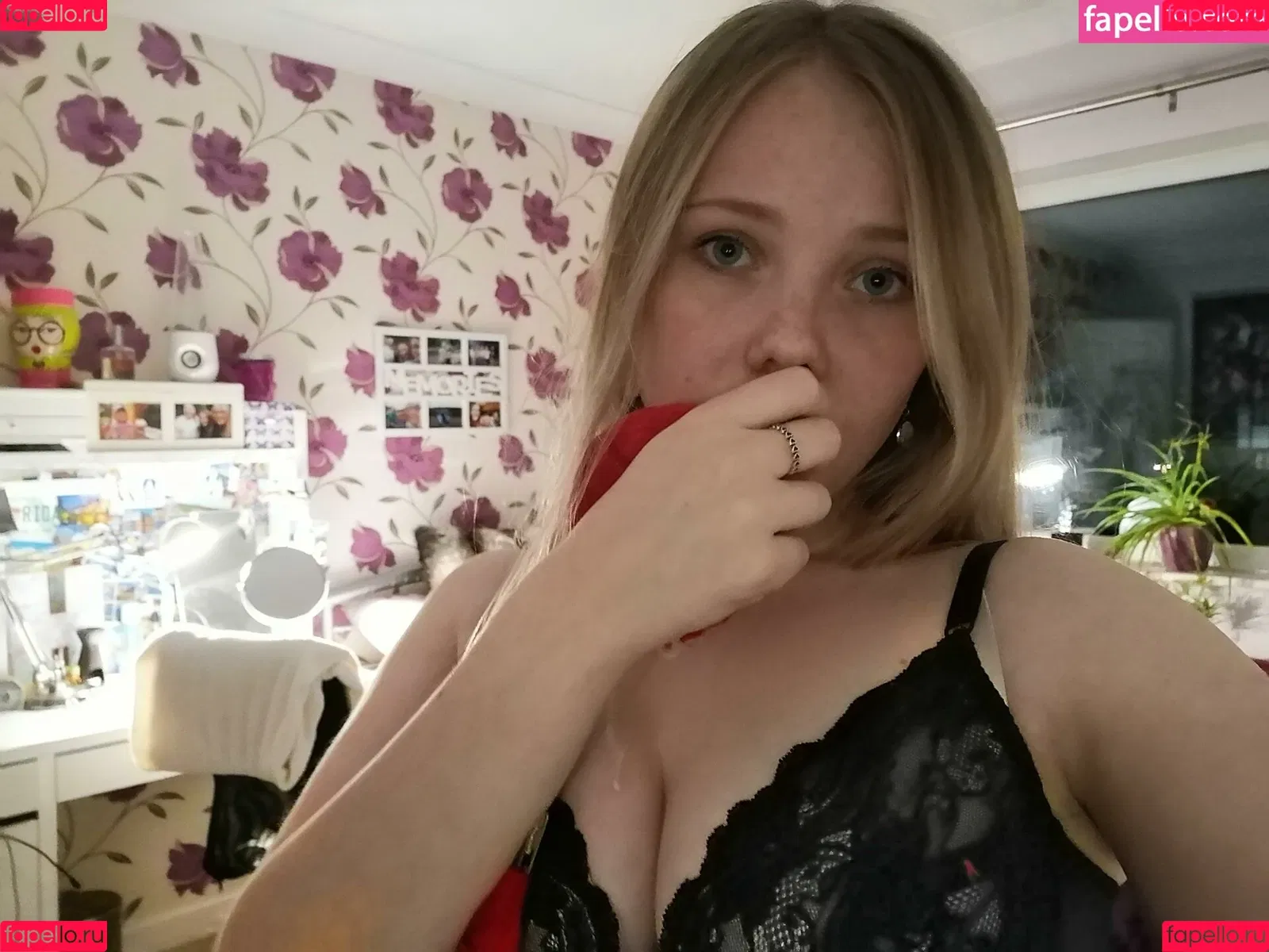 justanuptowngirl Onlyfans Photo Gallery 