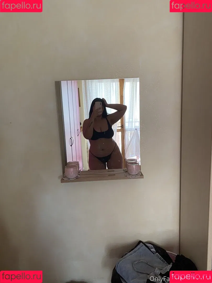 Raxien Onlyfans Photo Gallery 