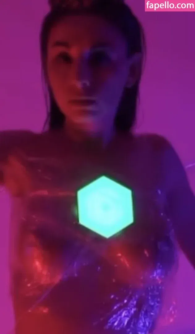 gweda Onlyfans Photo Gallery 