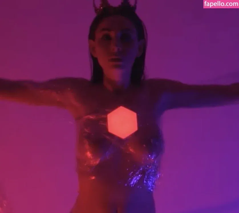 gweda Onlyfans Photo Gallery 