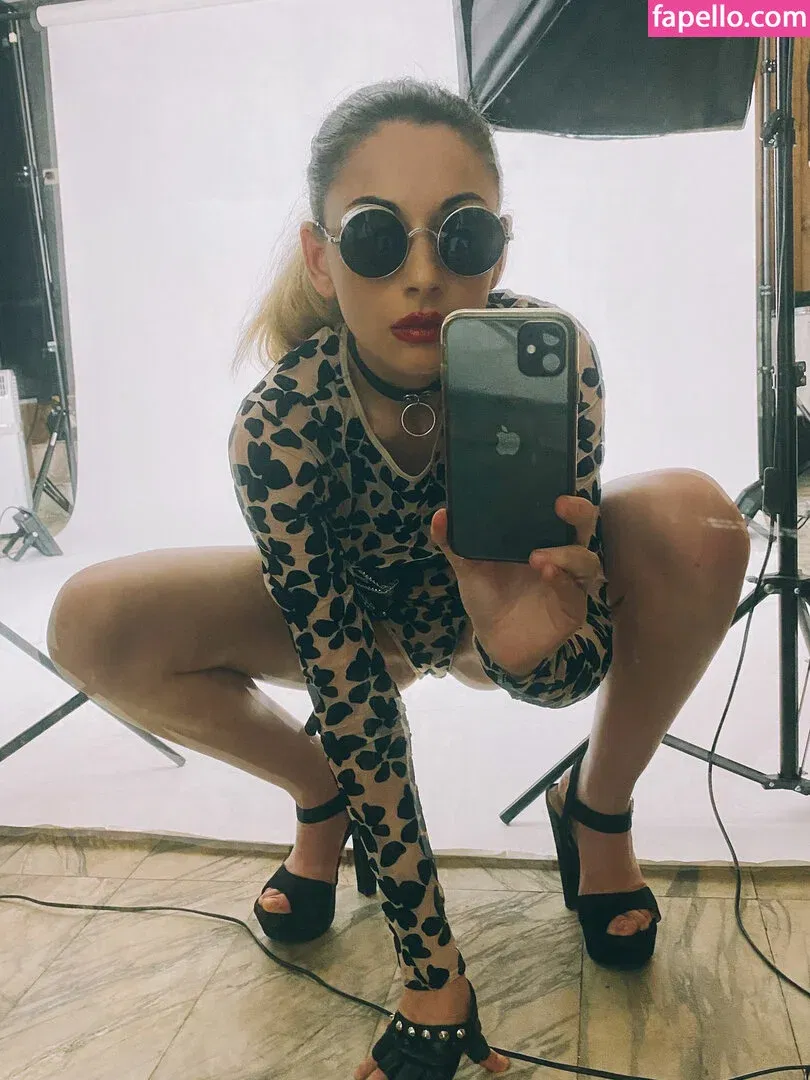 gweda Onlyfans Photo Gallery 