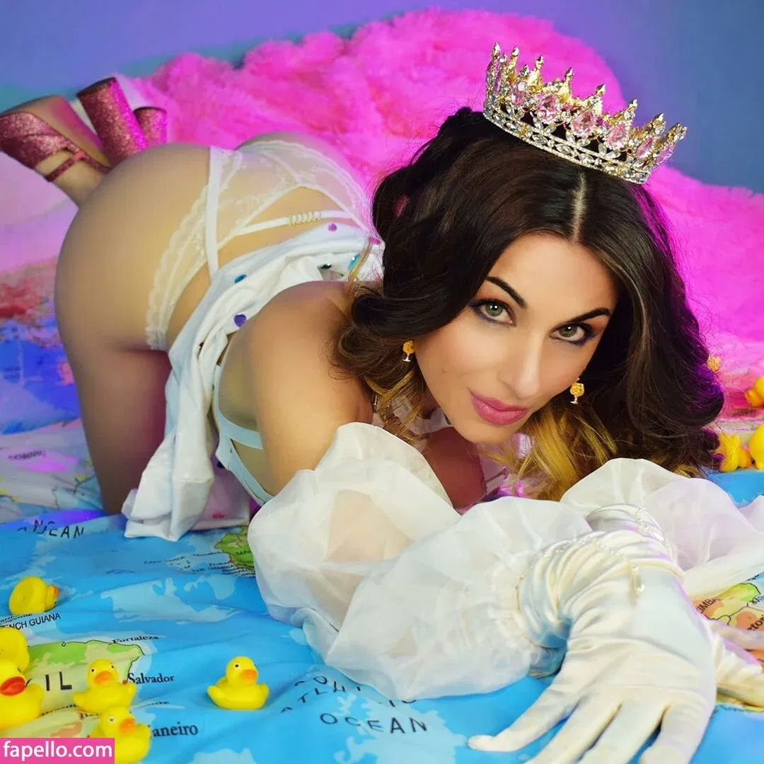 gweda Onlyfans Photo Gallery 