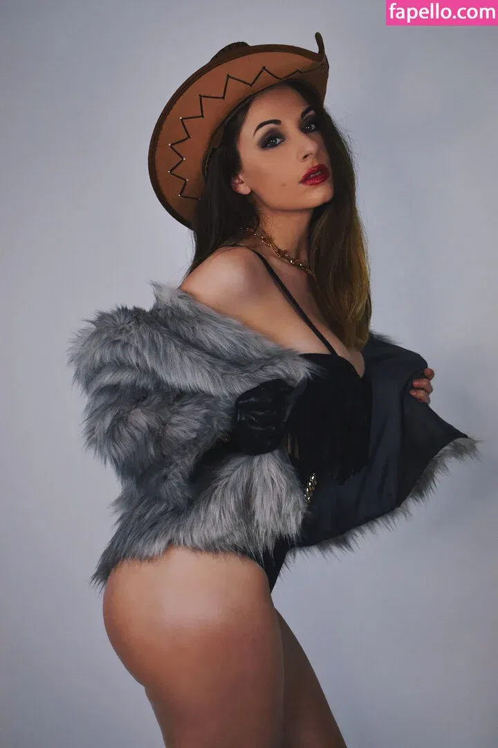 gweda Onlyfans Photo Gallery 