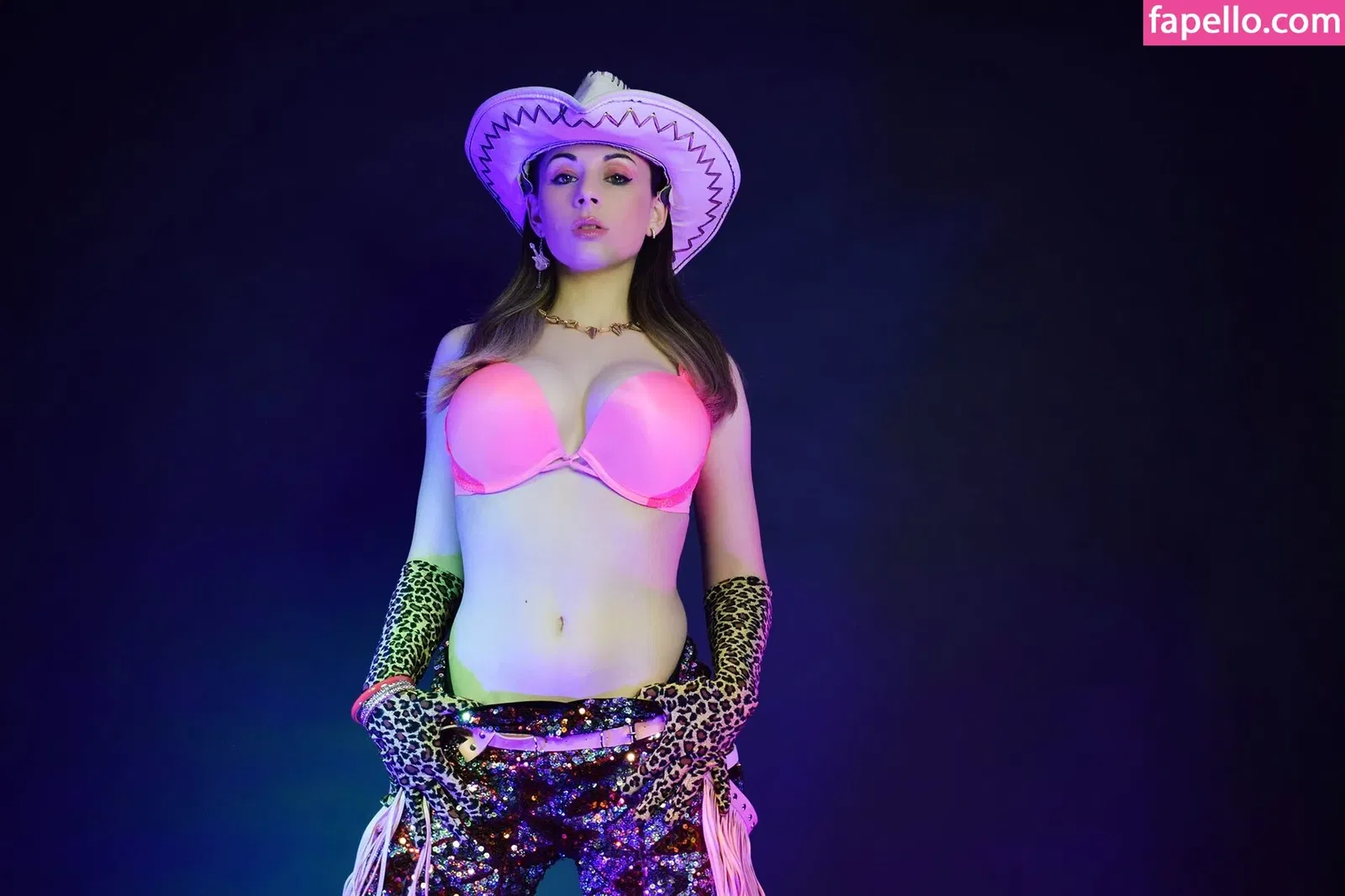 gweda Onlyfans Photo Gallery 