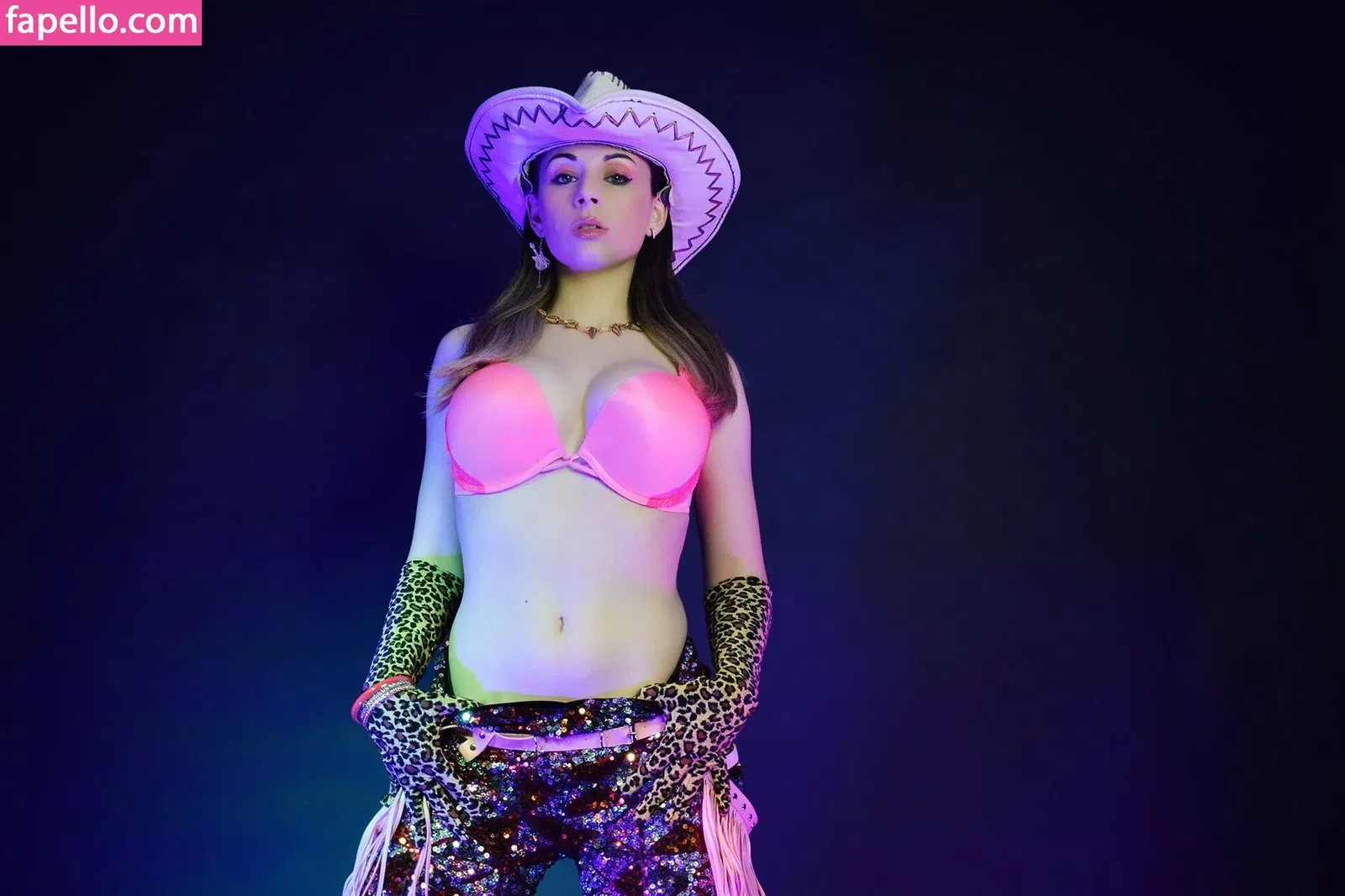 gweda Onlyfans Photo Gallery 