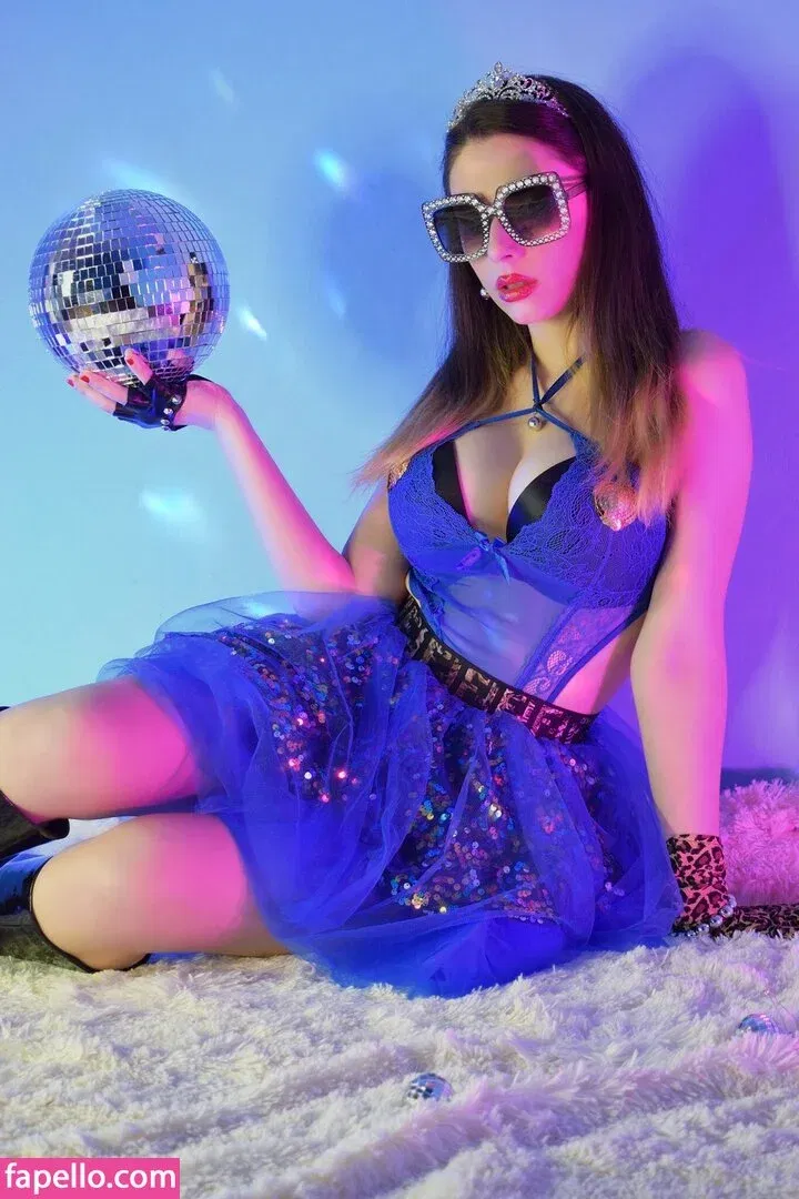 gweda Onlyfans Photo Gallery 