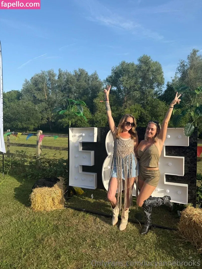 lucyannebrooks Onlyfans Photo Gallery 