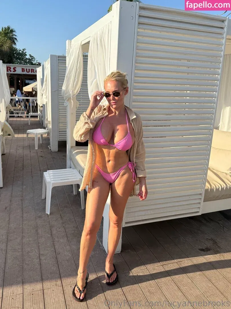 lucyannebrooks Onlyfans Photo Gallery 