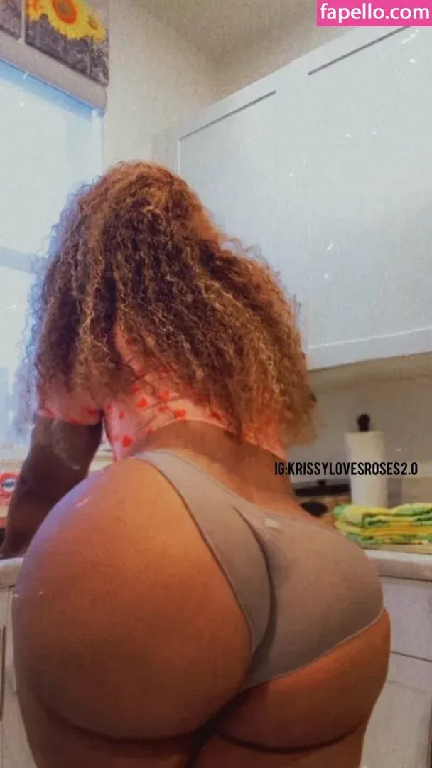 Krissylovesroses Onlyfans Photo Gallery 