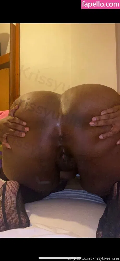 Krissylovesroses Onlyfans Photo Gallery 