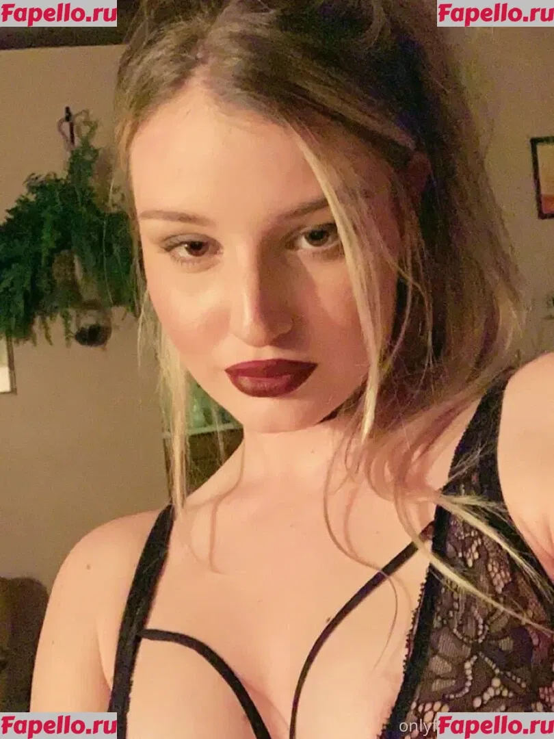 corinna Onlyfans Photo Gallery 