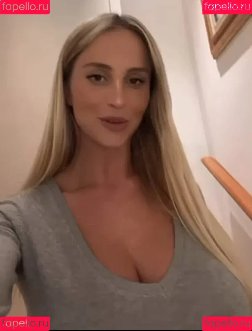 Maria Arreghini Onlyfans Photo Gallery 